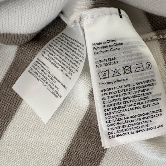 H&M White and Brown Striped Turtleneck Sweater - Picture 9 of 10